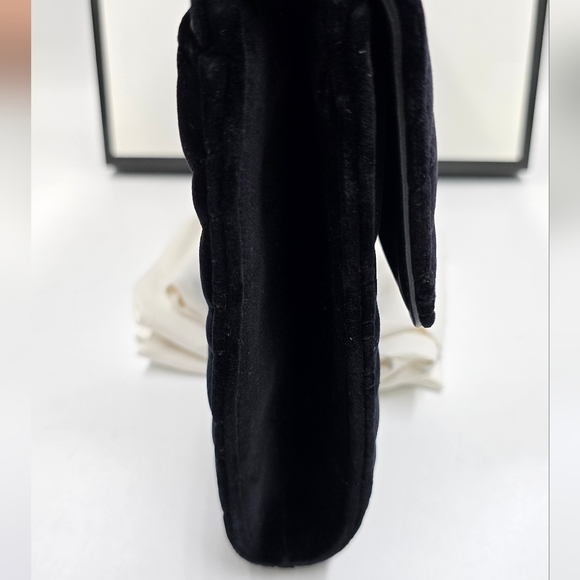 Gucci Marmont Large Velvet Clutch - Picture 9 of 14
